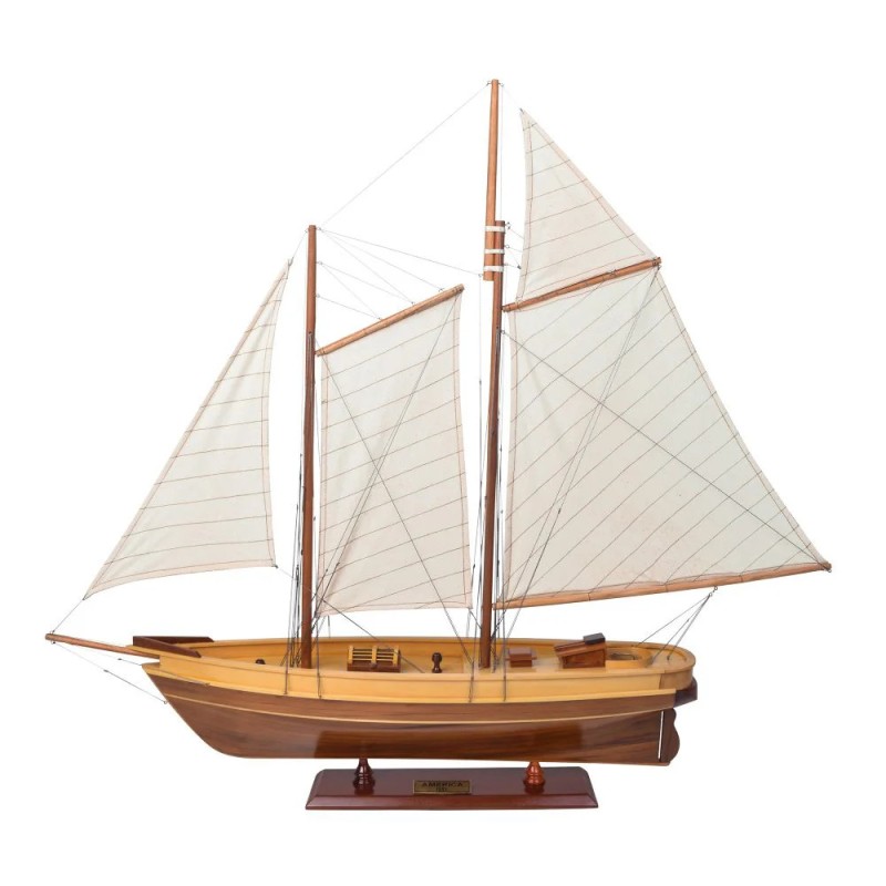 Modellino barca a vela America da cui prende il nome il trofeo di vela America's Cup
