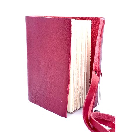 Quaderno in cuoio rosso piccolo