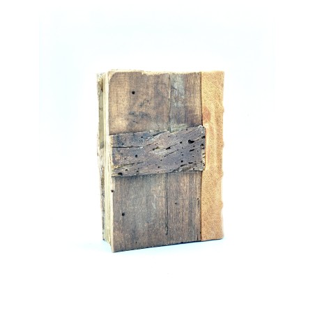 quaderno legno e cuoio