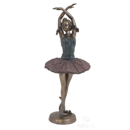 Statua di ballerina in posa couru