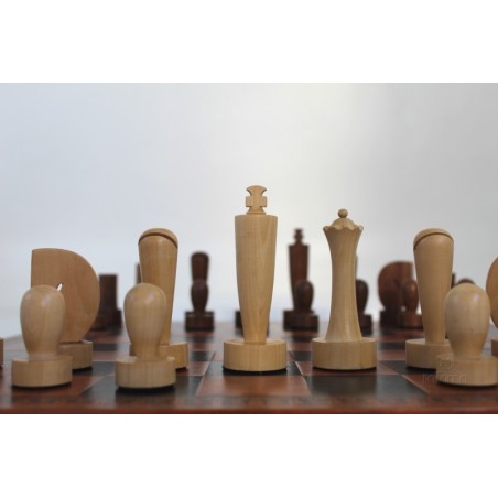 Set scacchiera in similpelle e scacchi in legno Moderno