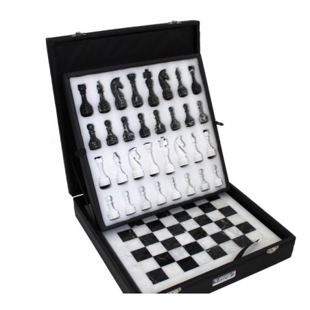 set scacchiera in marmo bianco e nero