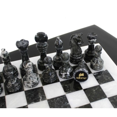 set scacchiera in marmo bianco e nero