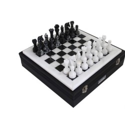 set scacchiera in marmo bianco e nero