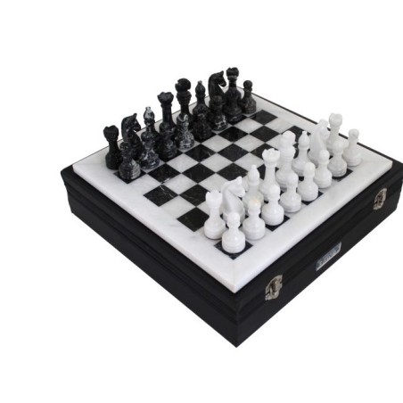 set scacchiera in marmo bianco e nero