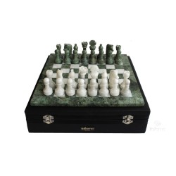 Set scacchiera e scacchi marmo verde e bianco