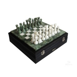 Set scacchiera e scacchi marmo verde e bianco