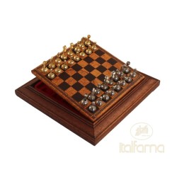 Set magnetico in legno, top in similcuoio e scacchi in metallo